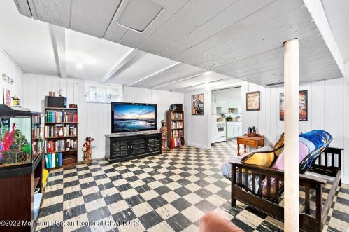 41 Reynolds Dr, Tinton Falls NJ 07724-2323 exterior