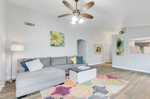 25801 65 Dr, Phoenix AZ 85033-1605 exterior