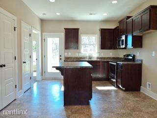 4352 Ridgemont Cir, Birmingham AL  35244-1253 exterior