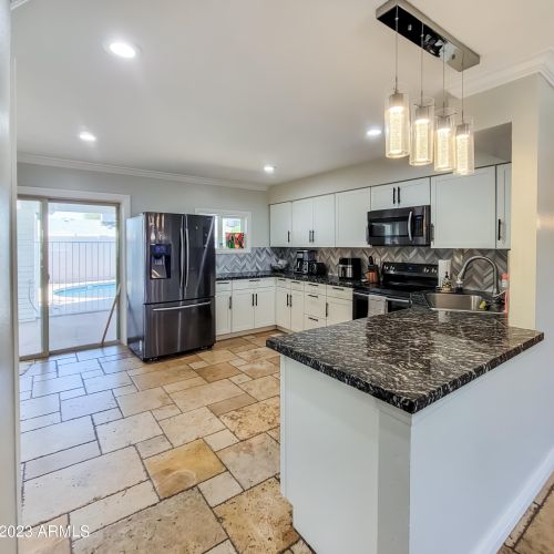 4225 Echo Ln, Phoenix AZ 85051-4659 exterior