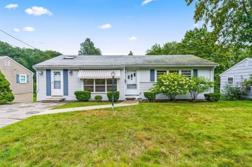 35 Crosby St, Arlington MA 02474-2257 exterior