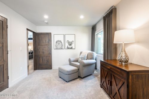 4928 Silver Spg, Park City UT 84098-6042 exterior