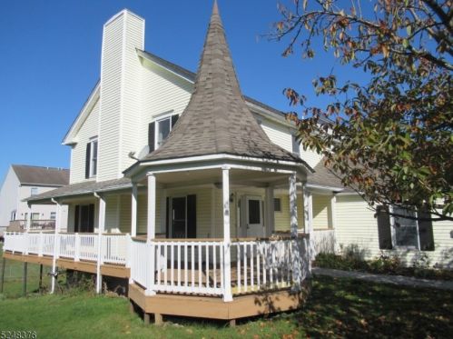 1 Lakeview Ter, Wantage NJ  07461-1514 exterior