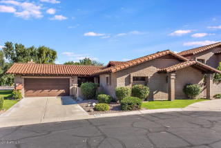 8135 1st Dr, Phoenix, AZ 85021-5604