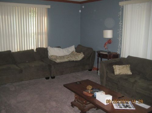 37 Ludlow Rd, South Hadley MA 01075-3004 exterior