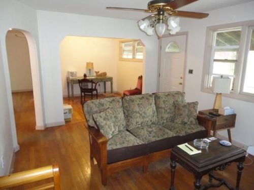 18 Laura Keene Ave, New Bedford, MA 02743-2459