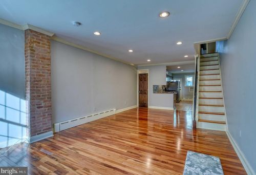 1729 Bancroft St, Philadelphia, PA 19145-2204