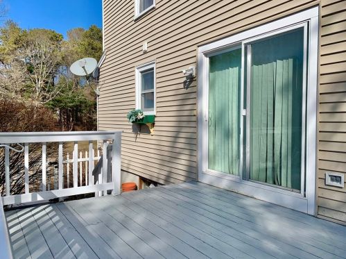 10 Craig St, Plymouth MA 02360-2193 exterior