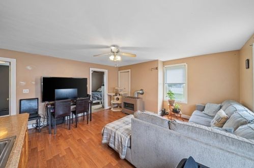 221 Healy St, Fall River MA 02723-1289 exterior