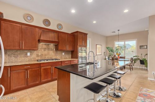 1816 Eagle Talon Trl, Phoenix AZ 85085-5344 exterior