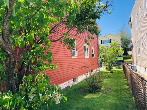 96 Windsor St, Kearny NJ  07032-2017 exterior