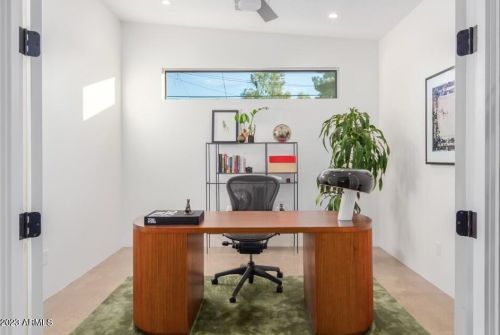 2205 Clarendon Ave, Phoenix AZ  85015-5436 exterior