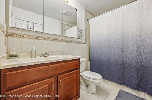 750 Farmingdale Rd, Jackson Twp NJ 08527-4301 exterior