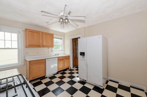 109 Varnum St, Arlington MA 02474-8712 exterior