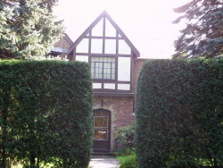 322 Waverley Ave, Newton, MA 02458-2724