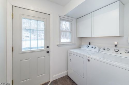 30 Stratfordshire Dr, Wantage NJ  07461-4223 exterior