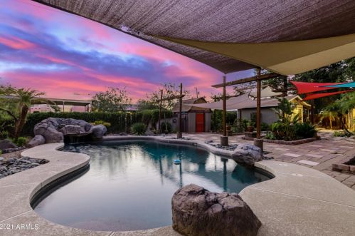 18824 30th St, Phoenix AZ  85050-3412 exterior