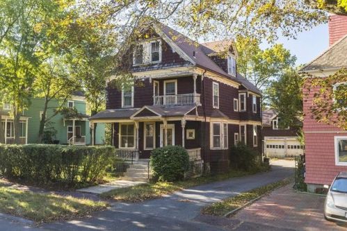 99 Claremont Ave, Arlington, MA 02476-7201