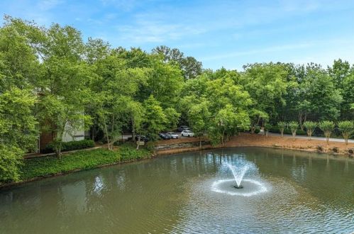 1258 Ky Lk Dr, Atlanta GA 30319-4143 exterior