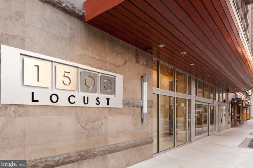 1500 Locust St, Philadelphia PA 19102-4329 exterior