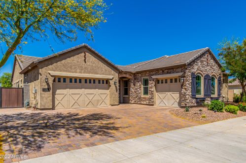 7814 29th Pl, Phoenix AZ  85042-7139 exterior