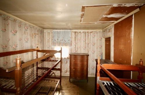 32 Winter St, Taunton MA 02780-1922 exterior