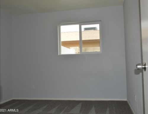 2007 59th Ave, Phoenix AZ 85033-2823 exterior