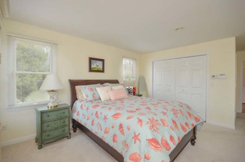 850 Falmouth Hwy, Falmouth MA 02540-2118 exterior