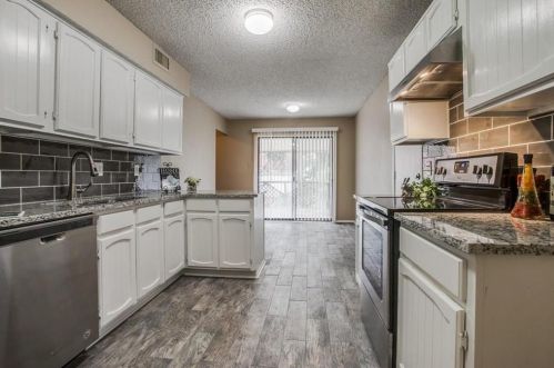 1422 Frio Ln, Garland TX  75040-5407 exterior