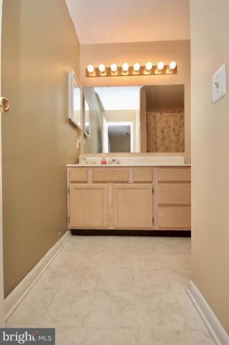 161 Evan Ct, West Deptford NJ 08086-2008 exterior