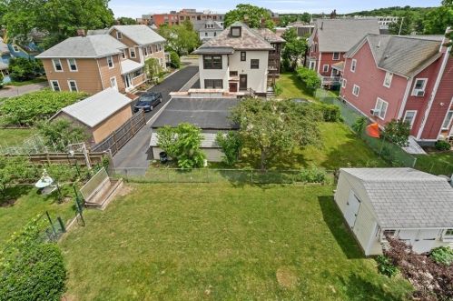 64 Brk Ave, Newton MA 02460-1508 exterior