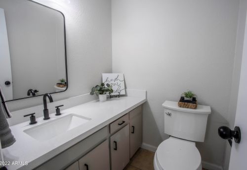 3117 65th Ave, Phoenix AZ 85033-5215 exterior