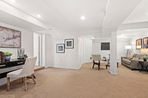 10 Kensington Ave, Newton MA 02465-1314 exterior