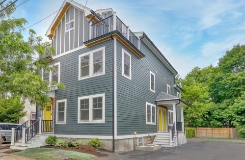 42 Margaret St, Arlington, MA 02474-8825