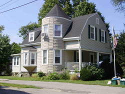 21 Washington Ter, Newton, MA 02460-1522