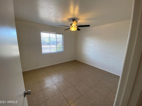 1915 Chipman Rd, Phoenix AZ 85040-2632 exterior