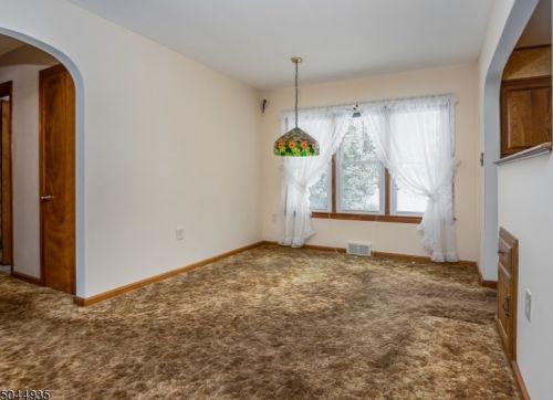 1 Elmhurst Rd, Milford NJ 08848-1506 exterior