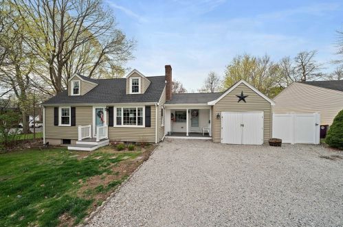 133 Federal St, Weymouth, MA 02188-2812