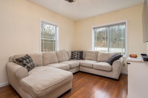 23 Russellville Rd, Montgomery MA 01085-1187 exterior