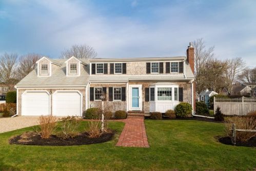 26 Surrey Ln, Chatham MA  02633-2028 exterior