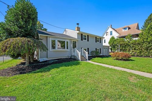 526 Wesley Ave, West Deptford, NJ 08063-1228