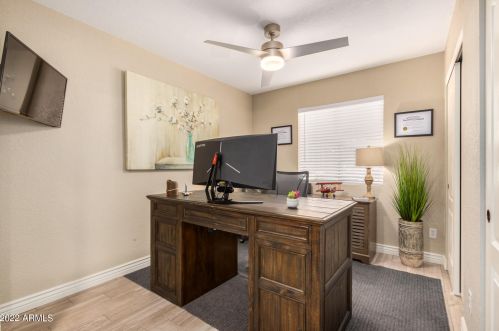 11605 37 Pl, Phoenix AZ 85050-2699 exterior