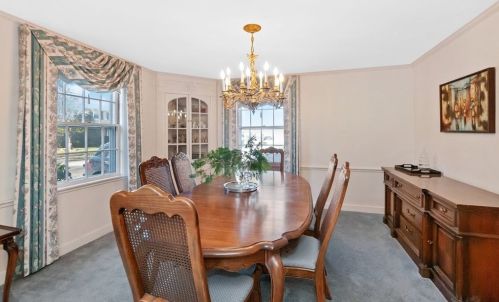 51 Fessenden St, Newton MA 02460-1119 exterior