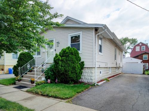 134 Bremond St, Belleville, NJ 07109-2806