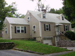 89 Fordham Rd, Newton, MA 02465-1208