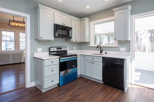 7 Chamberlain Pkwy, Worcester MA 01602-2507 exterior