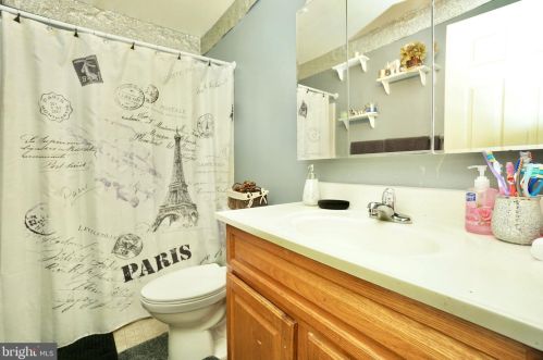 25 Presidential Dr, Erial NJ 08081-1313 exterior