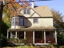 21 Bradford Rd, Newton, MA 02461-1003