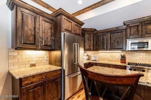 3167 Lower Saddleback Rd, Park City UT 84098-5699 exterior