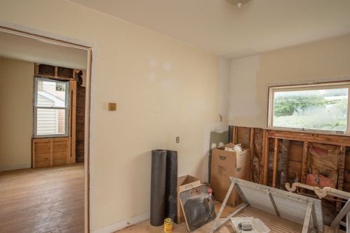 94 Langley St, Fall River MA 02720-4004 exterior